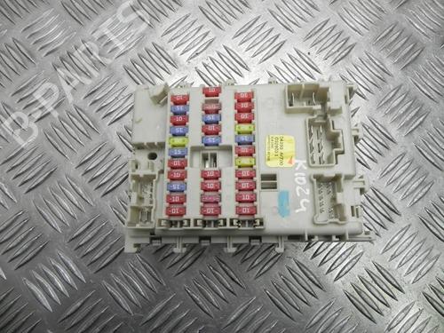 Used Fuse box NISSAN PRIMERA Estate (WP12) 1.8 (115 hp) 28936486