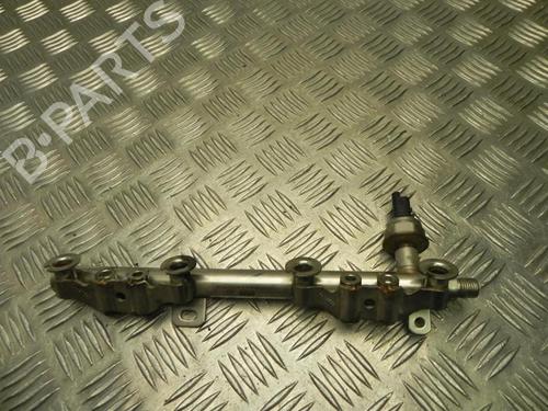 Used Injection rail Injection rail 37579857 37579857