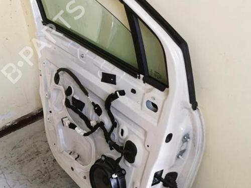 Left front door RENAULT CAPTUR I (J5_, H5_) 0.9 TCe 90 | BP28919561C2 