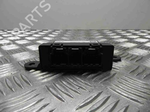 Módulo eletrónico TESLA MODEL S (5YJS) 85 | BP28925799M83