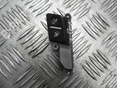 Used Steering wheel controls Steering wheel controls 37545508 37545508