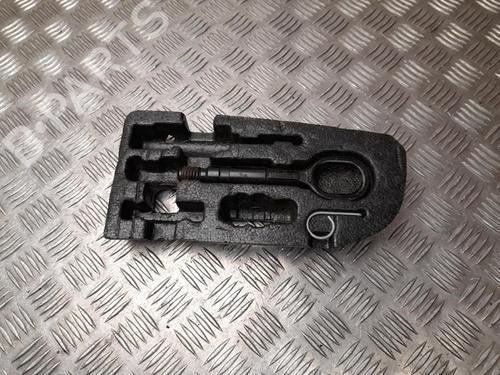 bordwerkzeug-vw-id3-e11-e12-2019-37554690 main image