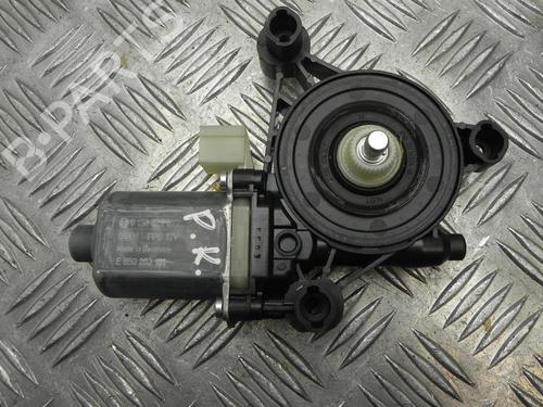 Rudehejsemotor forskærm venstre VW GOLF VII (5G1, BQ1, BE1, BE2) 1.6 TDI (115 hp) 28947537