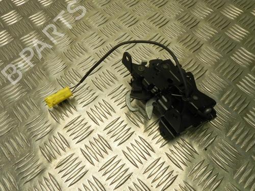 Used Hood lock BMW X1 (F48) xDrive 20 i (192 hp) 28909232