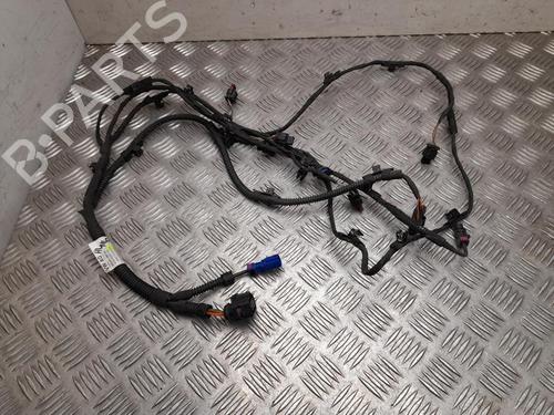 Used Wiring harness Wiring harness 37564845 37564845