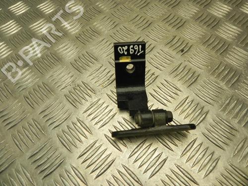 Used Hinge/Door check strap Hinge/Door check strap 37581531 37581531