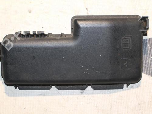 Used Fuse box VOLVO XC90 I (275) 3.2 AWD (238 hp) 28923562