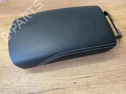 Used Armrest / Center console Armrest / Center console RENAULT KADJAR (HA_, HL_) 1.6 dCi 130 (HLA4) (130 hp) 36507747 36507747