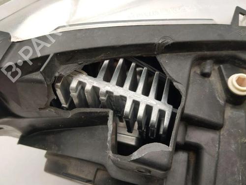 Venstre forlygte MASERATI QUATTROPORTE VI 3.8 GT S | BP28926311C28 