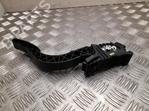 Pedal TESLA MODEL Y (5YJY) Long Range All-wheel Drive | BP37566415I4 - Image 2