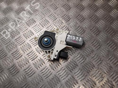 electronic-module-tesla-model-y-5yjy-2019-37553201 main image