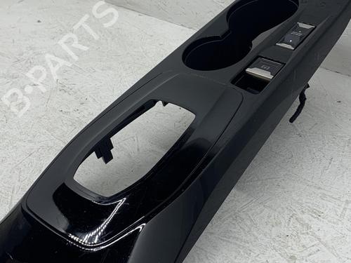 Used Cup/Object holder PEUGEOT 208 I (CA_, CC_) 1.4 HDi (68 hp) 28913631