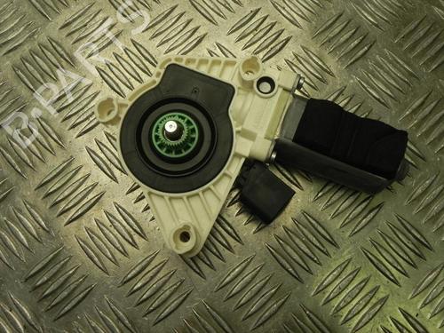 Used Right rear window motor MERCEDES-BENZ CLA Coupe (C117) CLA 250 4-matic (117.346) (211 hp) 28927553