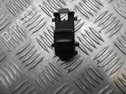 Used Left front window switch TOYOTA YARIS (_P13_) 1.3 (NSP130_, NSP130) (95 hp) 28937699