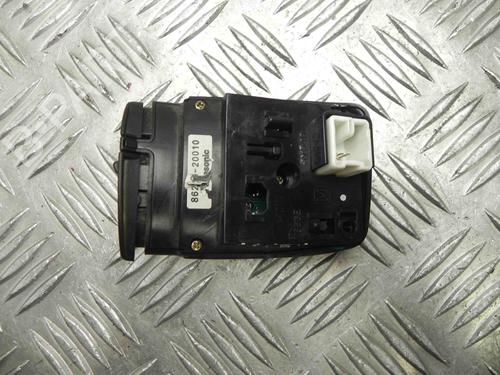 Steering wheel controls TOYOTA AVENSIS (_T22_) 2.0 D-4D (CDT220_, CDT220R) | BP28917477E15 