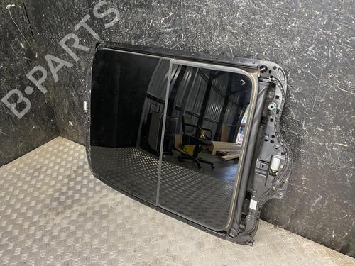 sunroof-maserati-levante-suv-m161-2016-40206119 main image