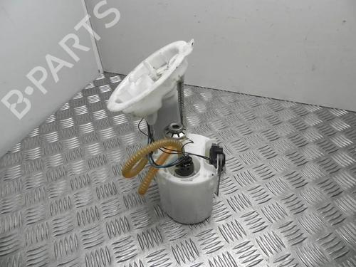 Used Fuel pump BMW 4 Coupe (F32, F82) 435 i (306 hp) 28935344