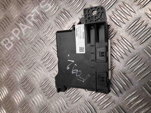 Used Electronic module Electronic module TOYOTA AURIS Estate (_E18_) 1.8 Hybrid (ZWE186_, ZWE186R, ZWE186H) (136 hp) 28922261 28922261