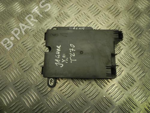 Used Fuse box Fuse box 37580590 37580590