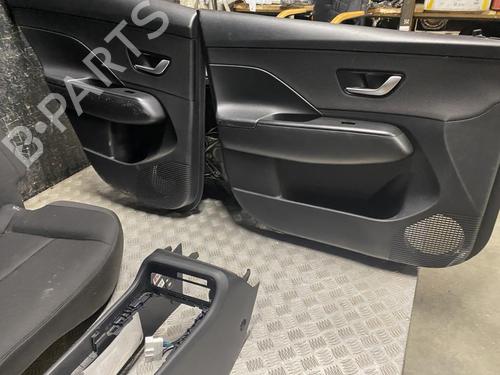 Sæde sæt HYUNDAI KONA (SX2) 1.0 T-GDi Hybrid 48V | BP37575825C78 - Image 8