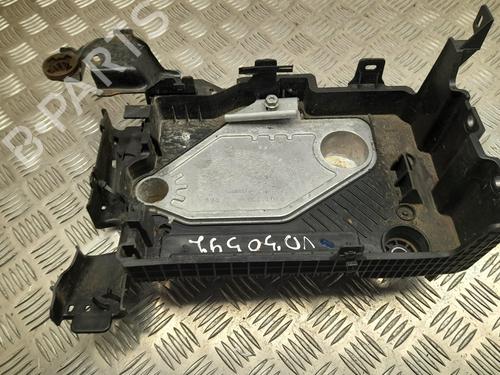 Used Support NISSAN JUKE (F16_) DIG-T 117 (117 hp) 28919438