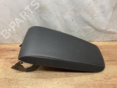 Used Armrest / Center console Armrest / Center console 39418885 39418885