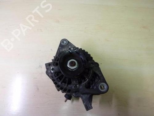 Generator Generator TOYOTA YARIS (_P13_) 1.3 (NSP130_, NSP130) (99 hp) 37543921 37543921