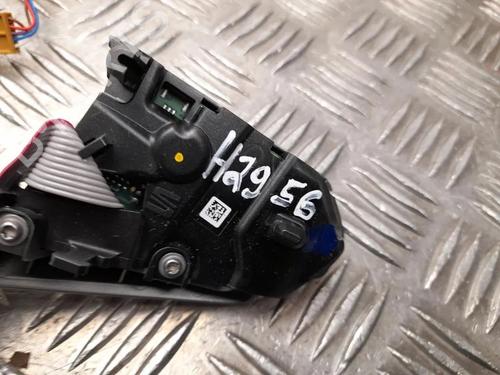 Steering wheel controls SEAT ATECA (KH7, KHP) 1.5 TSI | BP28943386E15 