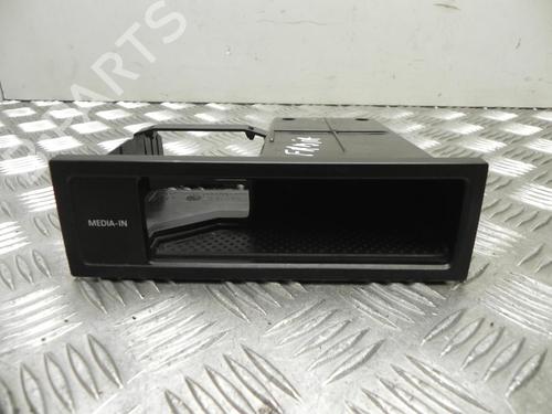 Used Glove box Glove box 37541710 37541710