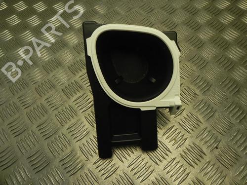 Kopholder/Genstandsholder Kopholder/Genstandsholder TOYOTA C-HR (_X1_) 1.8 Hybrid (ZYX10_, ZYX11_, ZYX10R, ZYX11R) (122 hp) 37541363 37541363