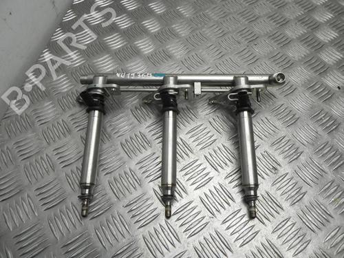 injection-rail-mercedes-benz-e-class-coupe-c207-2009-2010-2011-2012-2013-2014-2015-2016-37541920 main image