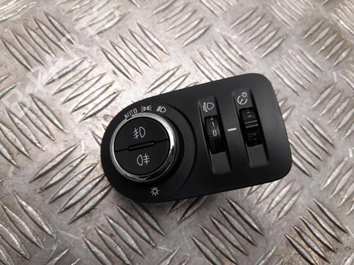 Interruttore luci Interruttore luci OPEL CROSSLAND X / CROSSLAND (P17, P2QO) 1.2 (75) (131 hp) 37559570 37559570