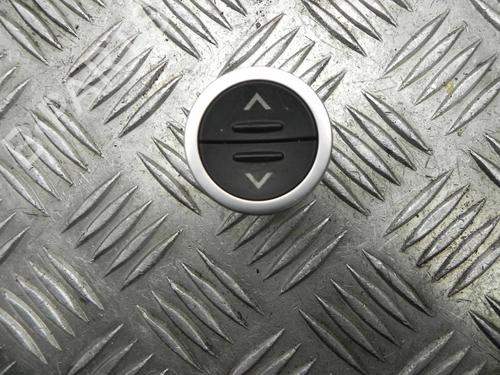 switch-land-rover-range-rover-iv-l405-2012-2013-2014-2015-2016-2017-2018-2019-2020-2021-37543294 main image