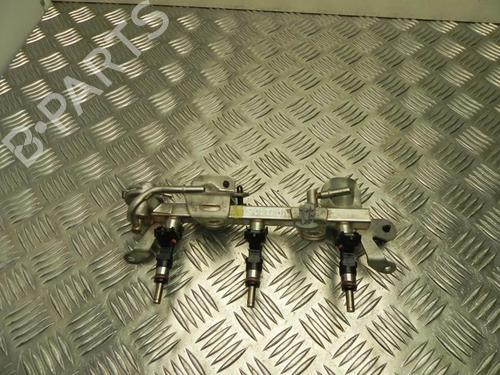 injection-rail-dacia-sandero-ii-2012-37577355 main image