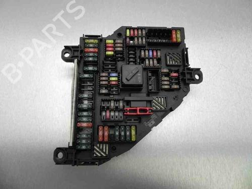 Used Fuse box BMW 5 (F10) 550 i xDrive (408 hp) 28933146