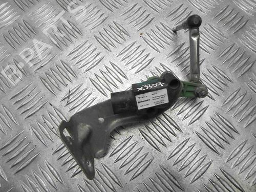 Used Electronic sensor TESLA MODEL S (5YJS) 70D AWD (334 hp) 28911135