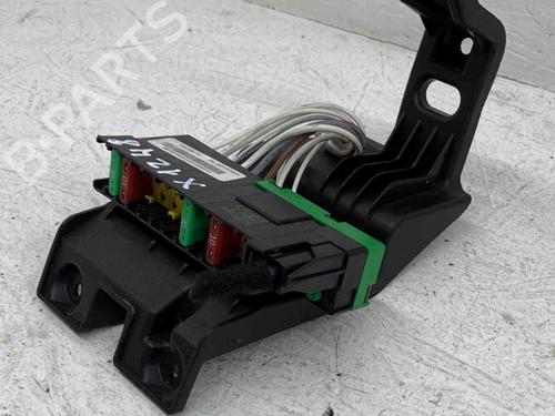 Zekeringkast CITROËN C4 CACTUS 1.2 THP 110 (110 hp) 28909129