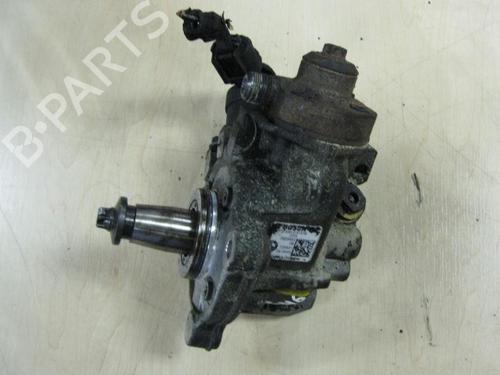 Used Fuel pump BMW 3 (F30, F80) 320 d (184 hp) 28930574