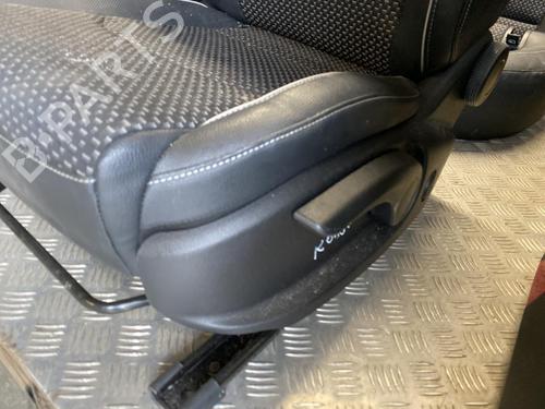 Seats set KIA XCEED (CD) 1.5 T-GDI | BP37559565C78 - Image 3