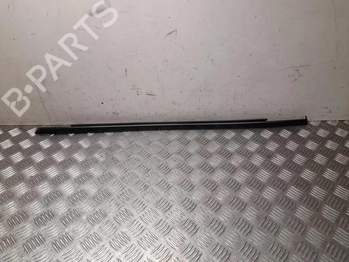  Baguette de porte PORSCHE MACAN (95B) 2.0 (237 hp) 32170969