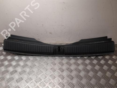 Used Tailgate trim VW TOURAN (5T1) 1.4 TSI (150 hp) 28913984