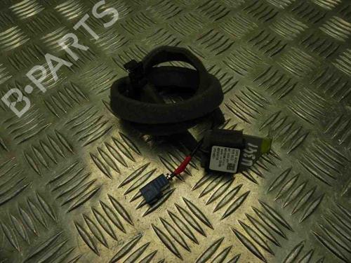 Used Antenna/Base NISSAN QASHQAI II (J11, J11_) 1.2 DIG-T (115 hp) 28935052