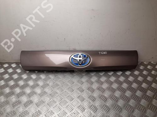 other-toyota-prius-plus-_w4_-2011-37549547 main image