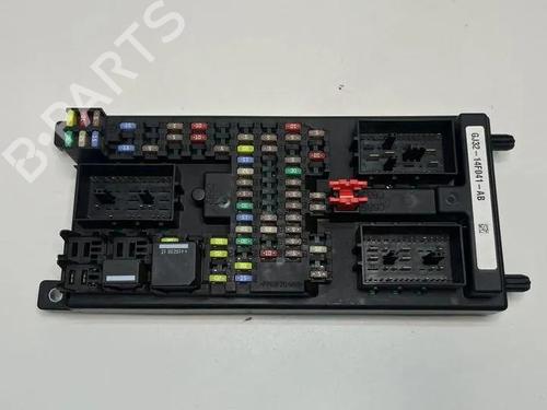 Used Fuse box LAND ROVER RANGE ROVER EVOQUE (L538) 2.0 D 4x4 (180 hp) 30448633