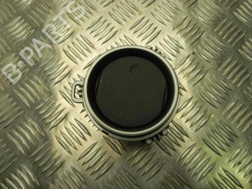 Used Air vent Air vent TOYOTA YARIS (_P13_) 1.0 (KSP130_, KSP130) (69 hp) 28936670 28936670