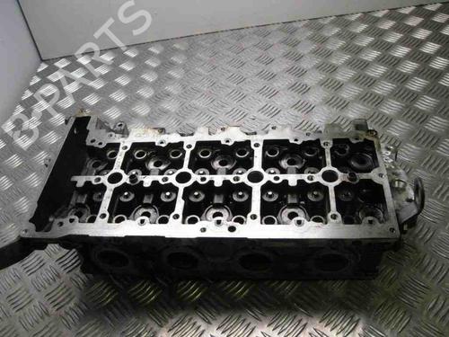 Used Cylinder head BMW X1 (F48) sDrive 18 d (150 hp) 28940024