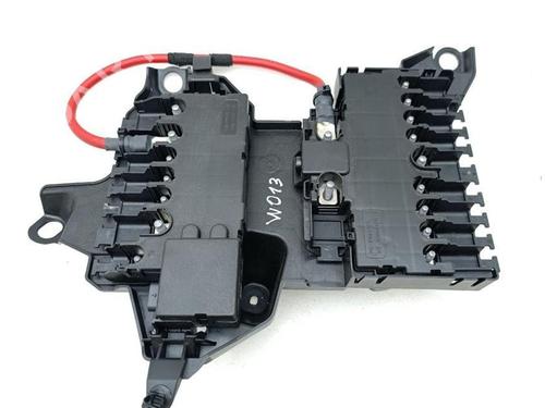 Used Fuse box MERCEDES-BENZ EQE (V295) EQE 350 (295.125) (292 hp) 28933204
