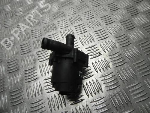 Used Auxiliary water pump Auxiliary water pump TESLA MODEL S (5YJS) 85D AWD (525 hp) 28911081 28911081