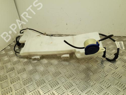 Used Windscreen washer tank PEUGEOT 3008 II SUV (MC_, MR_, MJ_, M4_) 1.2 THP/ PureTech 130 (MRHNSM, MRHNSU, MRHNSJ, MRHNYW,... (131 hp) 28910076