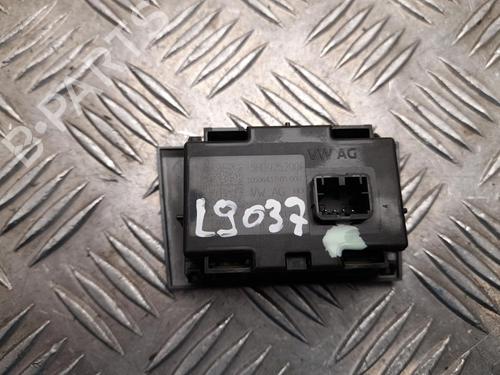 Warning switch VW GOLF VIII Variant (CG5, DB5) 1.5 TSI | BP37555311I22 - Image 2